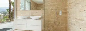 Diseño de baños modernos funcionales por Selarom